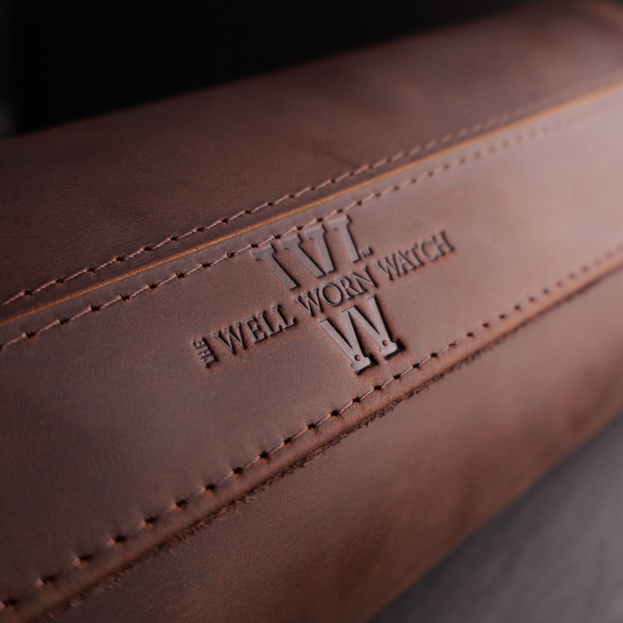 Argos™ Oiled Leather Watch Roll
