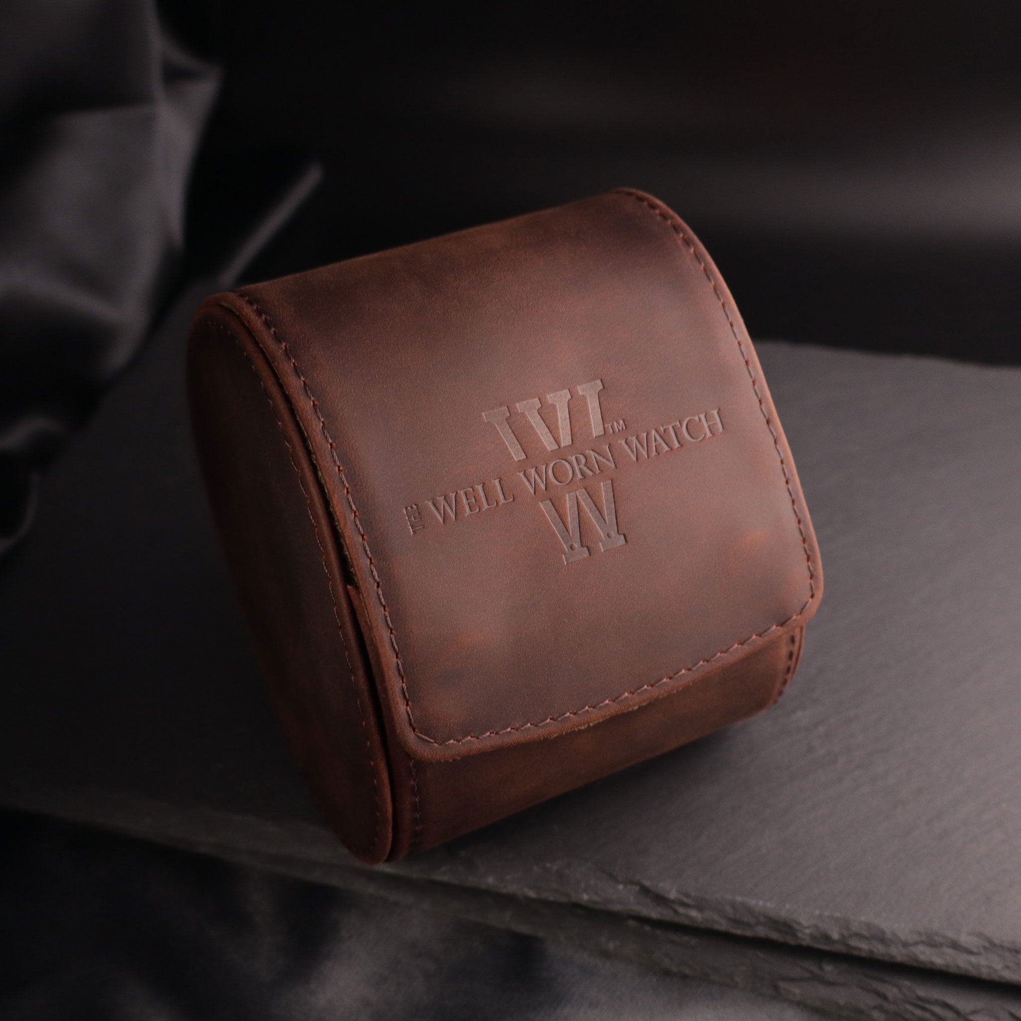 Dantés™ Oiled Leather Watch Roll