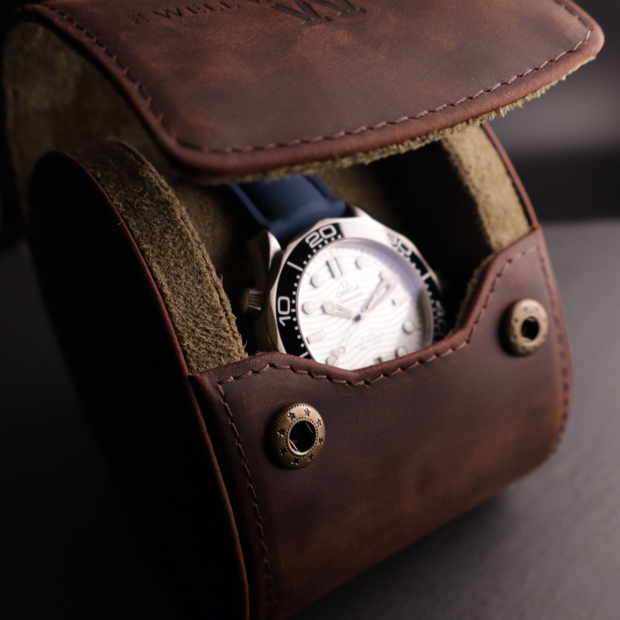 Dantés™ Oiled Leather Watch Roll