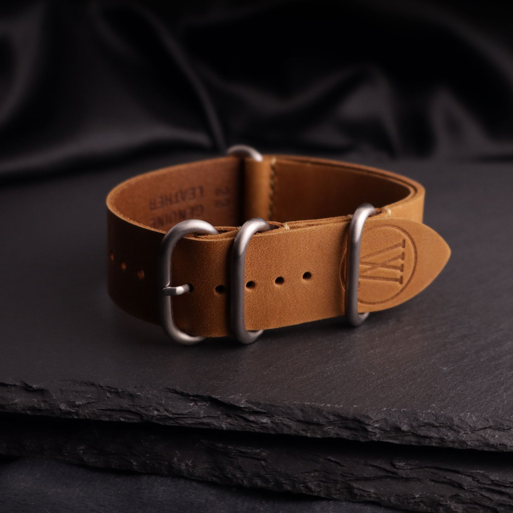 Curator™ Leather Double-Pass Watch Strap