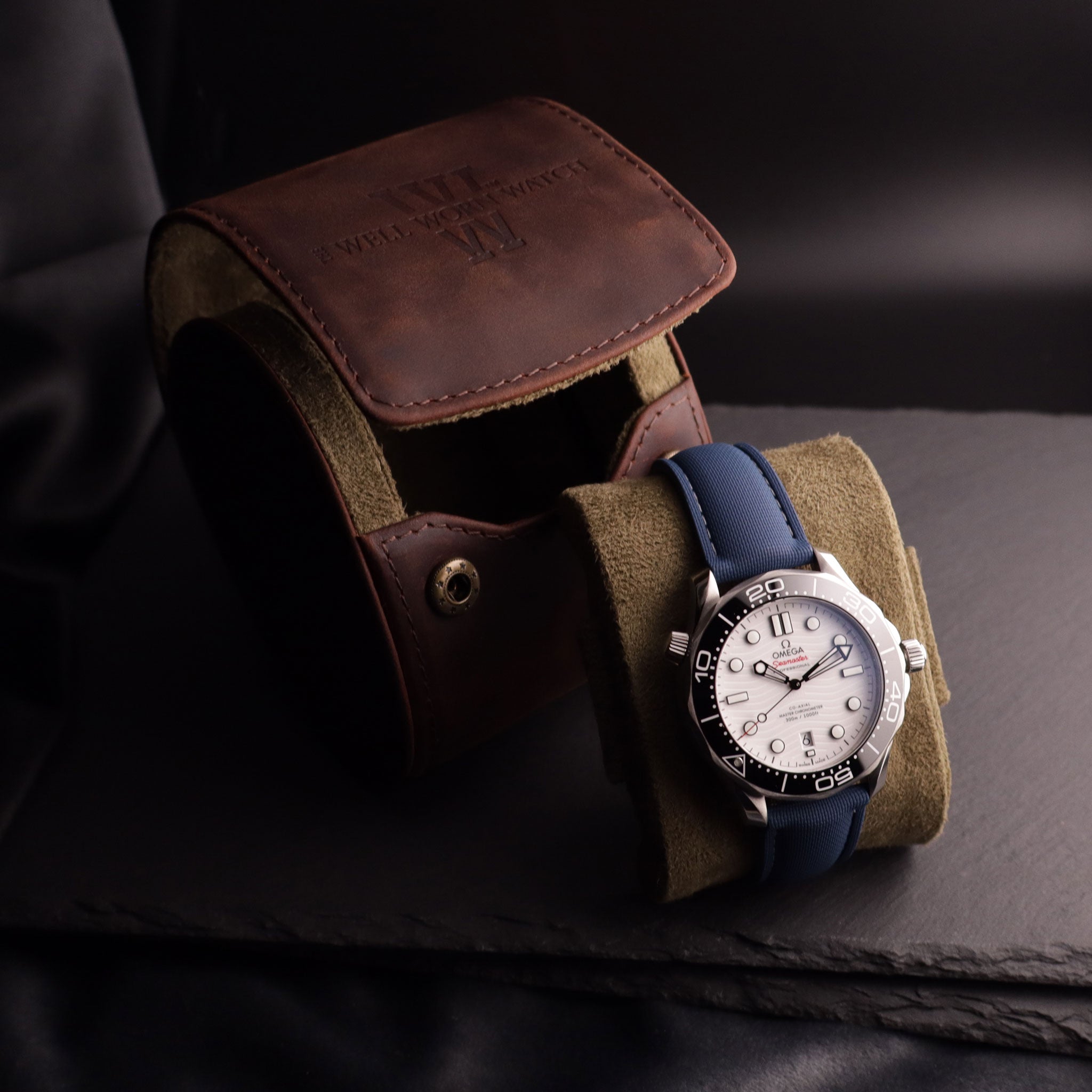 Dantés™ Oiled Leather Watch Roll