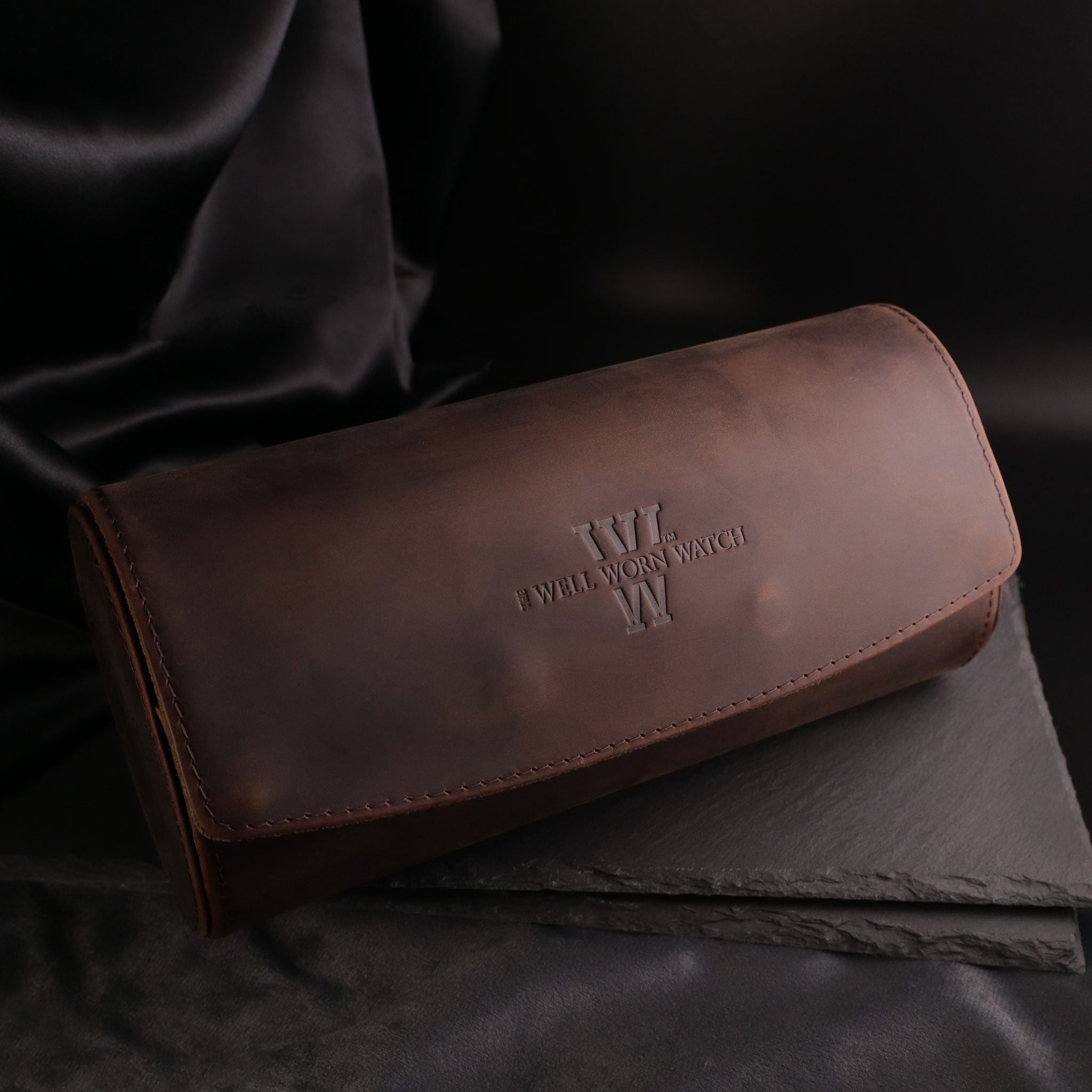 Dantés™ Oiled Leather Watch Roll